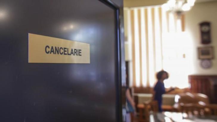 scoala cancelarie